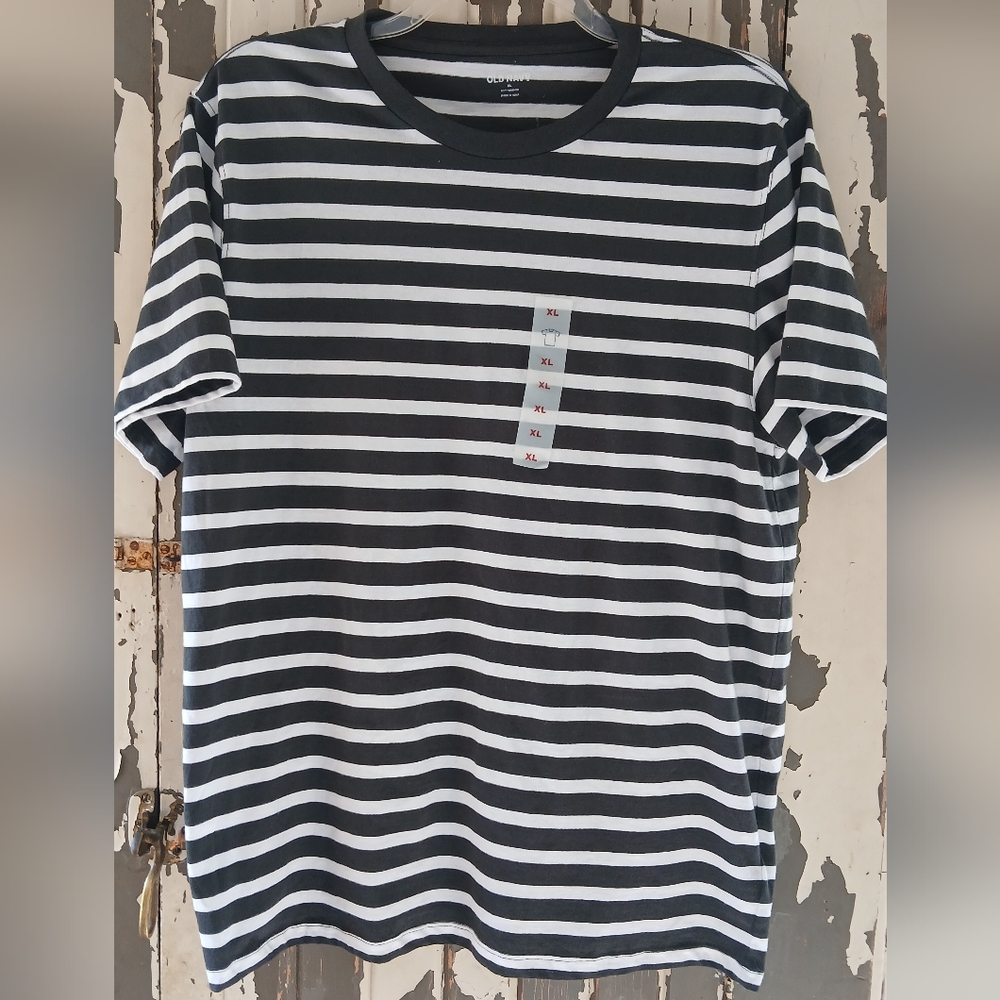 XL OLD NAVY BLACK/WHITE STRIPED CREWNECK NWT